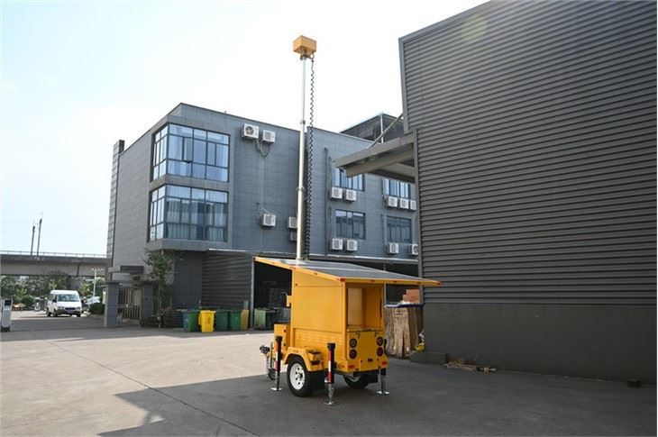 Mobile Solar Security Surveillance Cameras Trailer